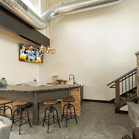 Brand New Upscale Home- Best Location! Вайтфіш Екстер'єр фото